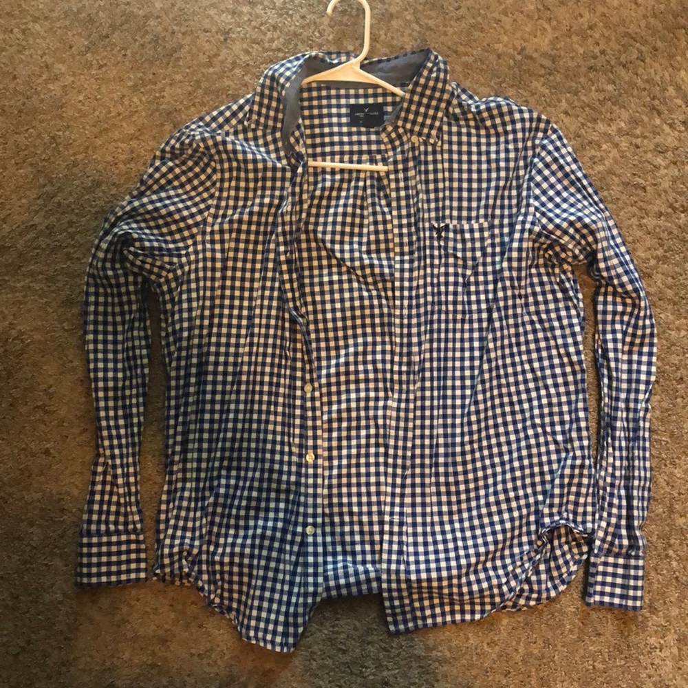 American Eagle Outtfitters Button Down Shirt Classic Fit